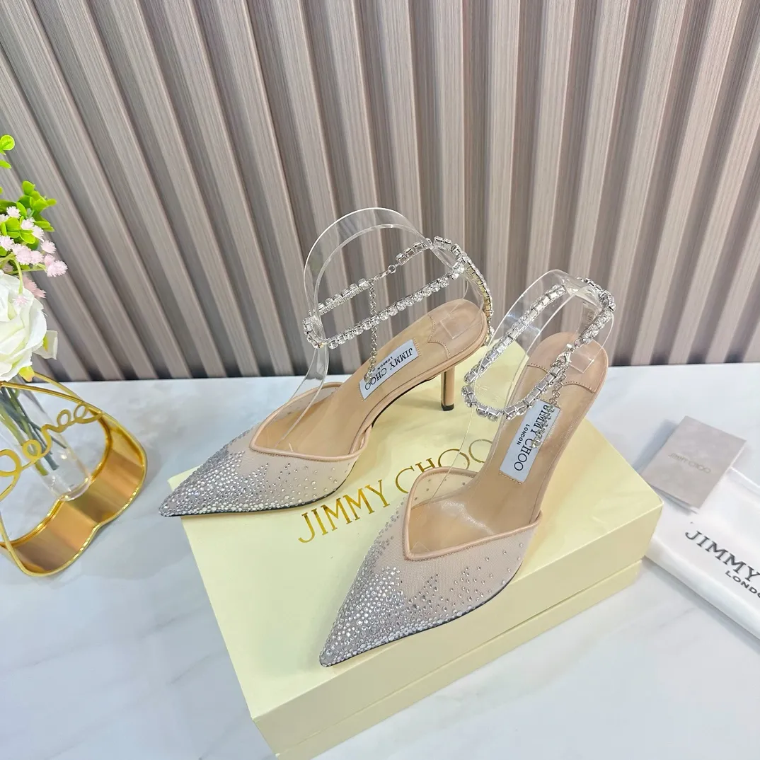 👟👟Ex-factory price 700👟👟 JIMMY CHOO (Jimmy CHOO) 💝💝💝 is a very comprehensive noble fashion lifestyle brand, with a series of women's high-heeled, medium-heeled, flat-heeled sandals with the same strap from major fashion bloggers and celebrities in Hong Kong and the United States.  The Australian pointed toe, round toe and square toe series are simply beautiful. Fall in love with elegance and playful sense of the future. Just by looking at them, you want to own them immediately, but you can really think about a pair of exquisite high heels~~~~~~~~~~~~~~~~~ 💝This series is specially designed for extraordinary and indifferent ladies, thus creating a unique overall effect, Jimmy Choo Design products that inspire women to move forward and show their charm💝💝💝 1⃣️Material: Imported genuine mesh hot diamond 2⃣️Inner: Imported Italian lambskin, super soft and delicate 3⃣️Outsole: Imported Italian original original color genuine leather outsole Heel height 8.5cm (10.0/6.5cm can be made) 4⃣️Code number: 35-39 (34.40.41.42 customized)